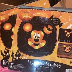 🆕in box Lighted Mickey Mouse {ONE}